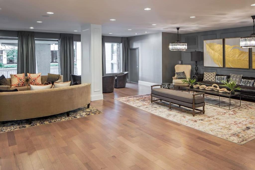 Modern Apartment At Crystal City Arlington Eksteriør bilde