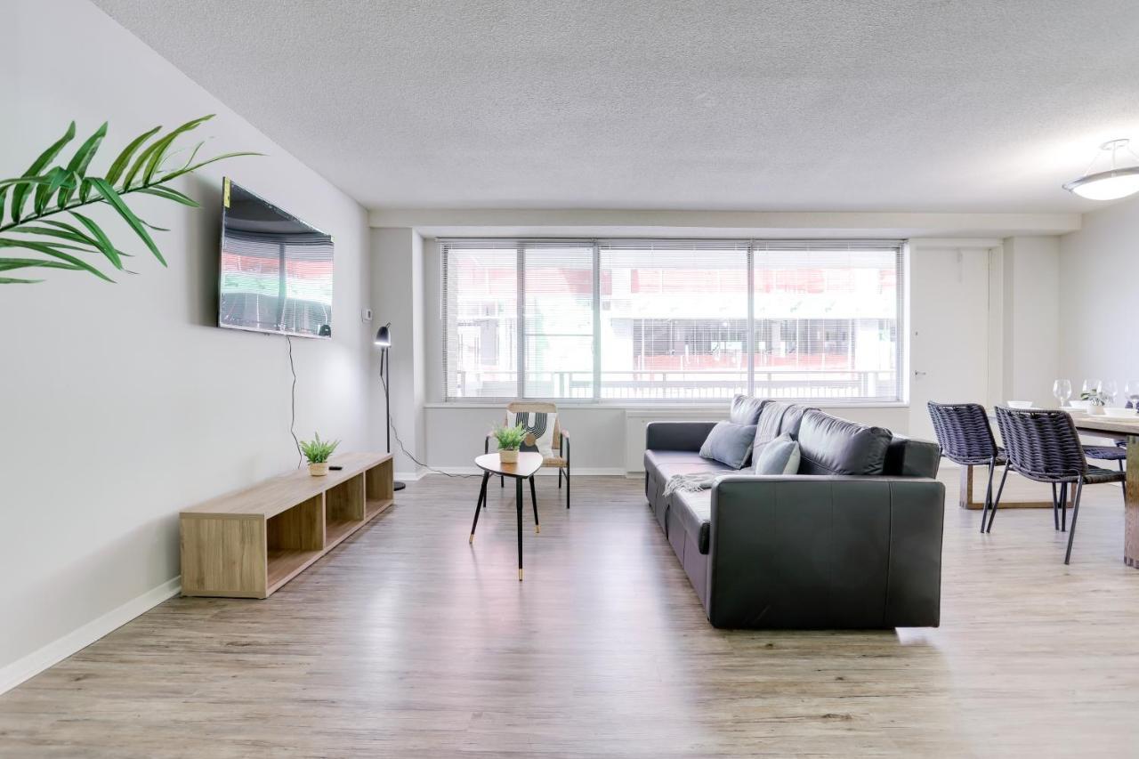 Modern Apartment At Crystal City Arlington Eksteriør bilde